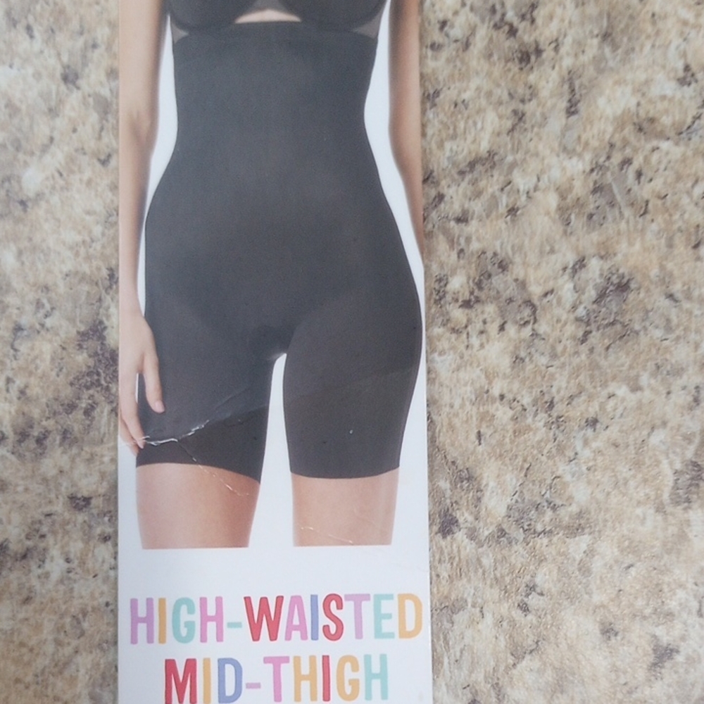 SPANX Black High-Waisted Shapewear for a Seamless Silhouette